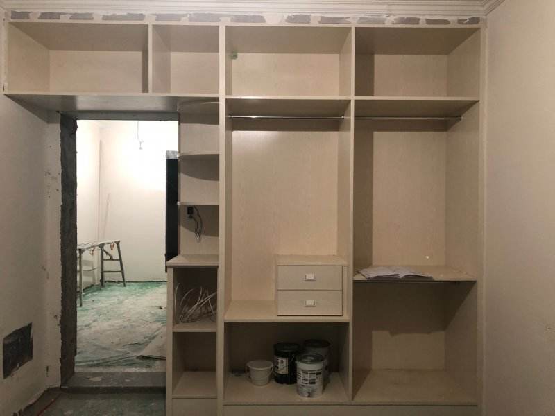 家裝柜子是請木工打柜子好還是全屋定制柜子好，哪種更劃算